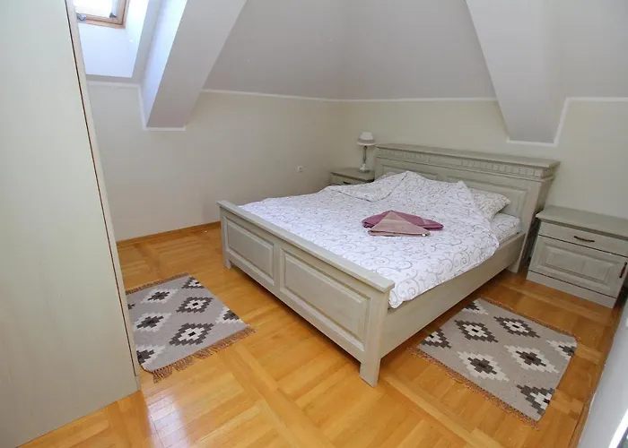 Vule Lux アパート